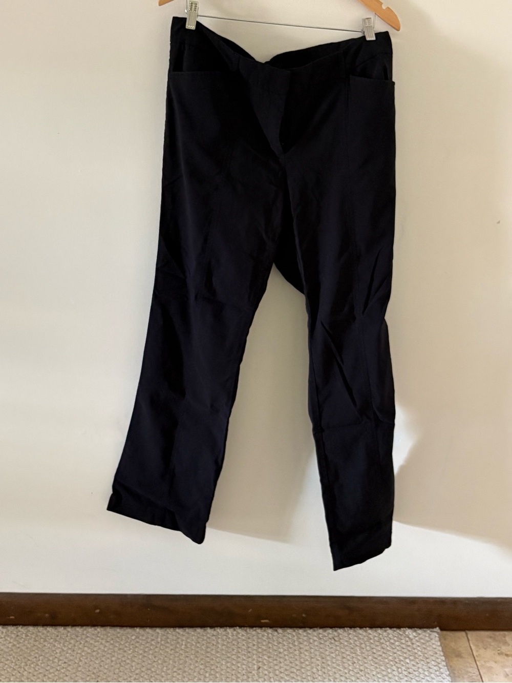 Woman’s access Black Boot Cut Stretch Non Wrinkle Great Travel Pants Size 16